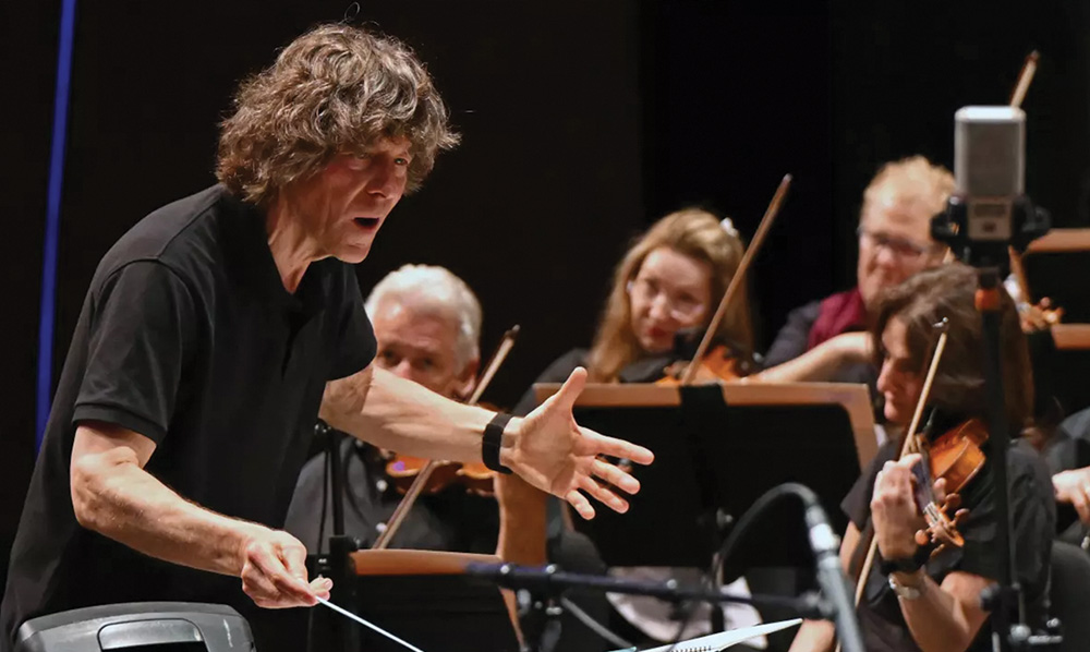 Conductor Scott Dunn