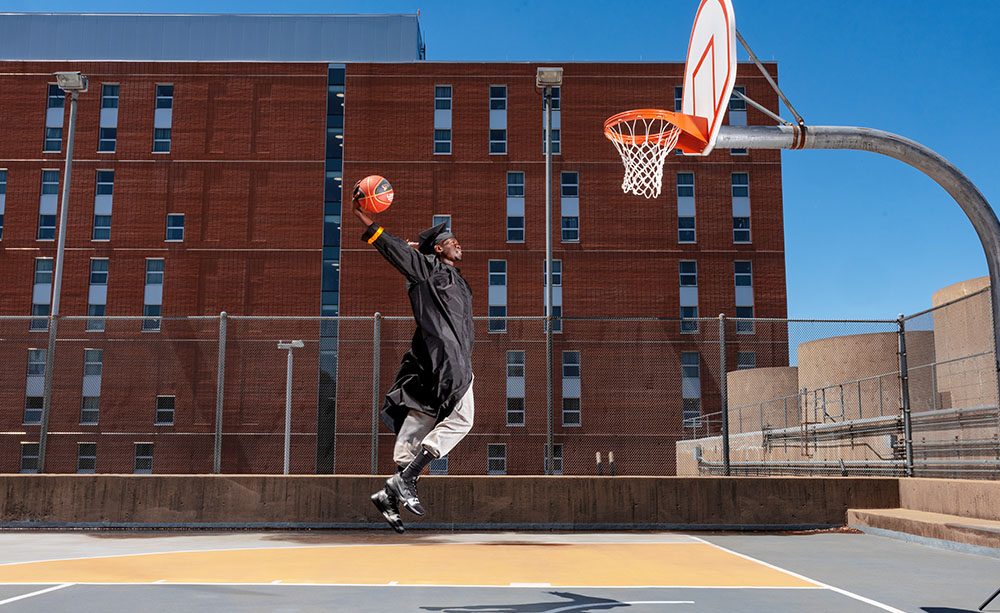 Peter Jok dunking