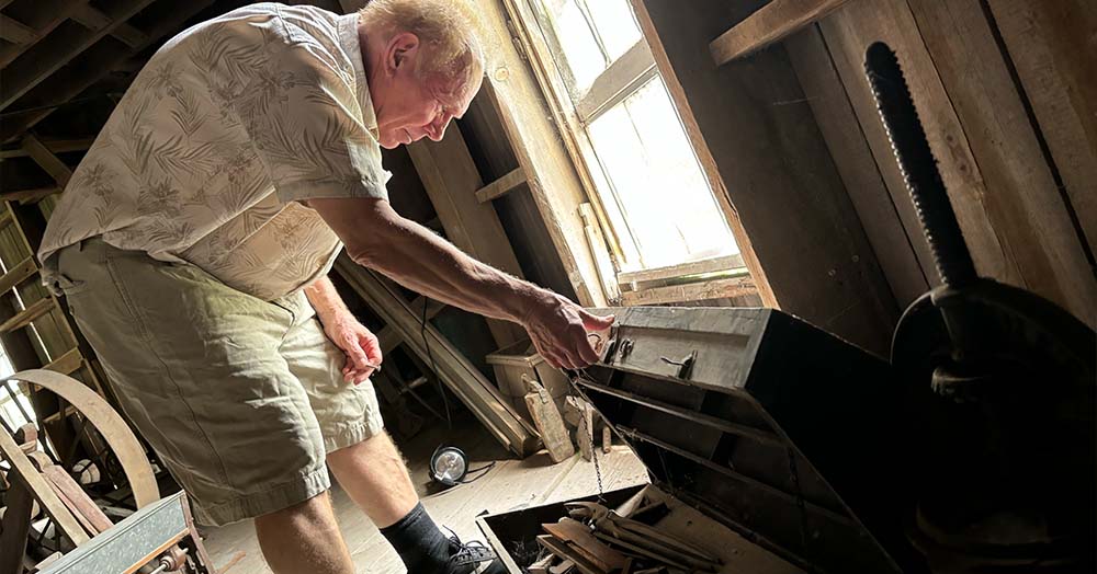 Antique George Frank Longerbeam Toolbox