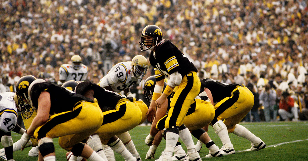 Photos: Iowa Hawkeyes legend Andre Tippett