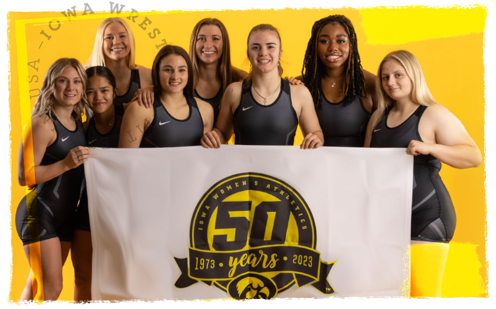 All Eyes Are On The Inaugural Iowa Women S Wrestling Squad University   Img Wrestling 22 Girls 